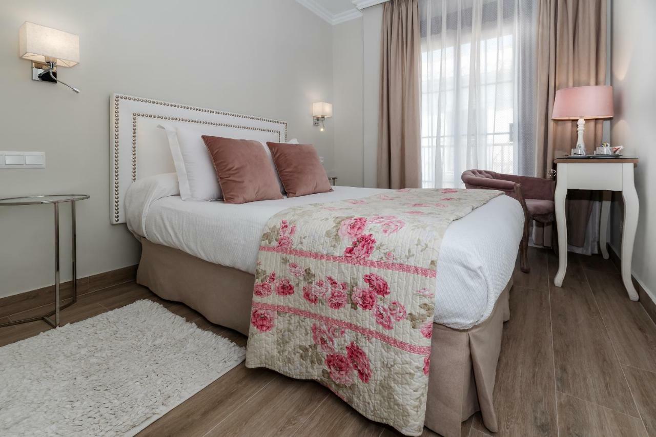 Hostal Boutique Plaza Cantarero Nerja Extérieur photo